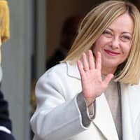 Meloni vinde la licitație cadourile primite de la lideri străini, în valoare de 800.000 de euro. Ce i-a dat Marcel Ciolacu