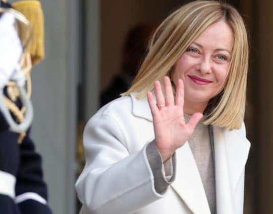 Meloni vinde la licitație cadourile primite de la lideri străini, în valoare de 800.000 de euro. Ce i-a dat Marcel Ciolacu