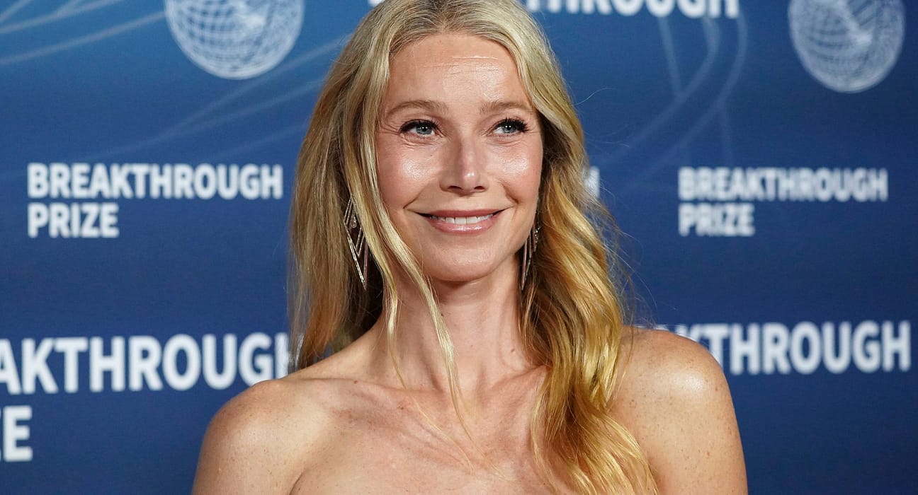 VIDEO După ce CEO-ul și șefa HR de Astronomer au fost dați de gol că au o idilă de solistul trupei Coldplay, compania o aduce pe Gwyneth Paltrow, fosta soție a artistului, într-un rol surpriză