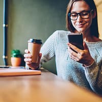 Impactul subliminal al „socializării online” asupra creierului