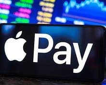 Texas impune verificarea vârstei pentru accesul în App Store și Google Play.  Părinții vor decide ce pot descărca minorii