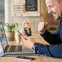 Antreprenorii fac diferența dintre stagnare și progres, sau dintre comunism și democrație