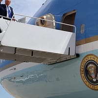 Cadourile primite de Trump în Orientul Mijlociu, „fără precedent”. „Veți vedea Qatar și Emiratele Arabe într-un fel de război al ofertelor”