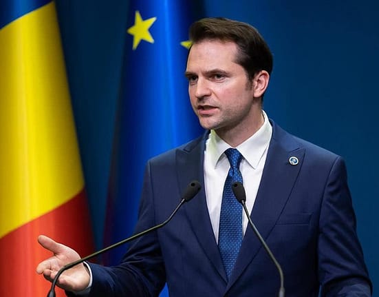 Sebastian Burduja, primul român premiat de Harvard pentru contribuții majore în energie și digitalizare