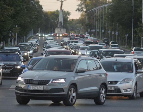 În august, înmatriculările de autoturisme noi au crescut cu 52.6% față de august 2024