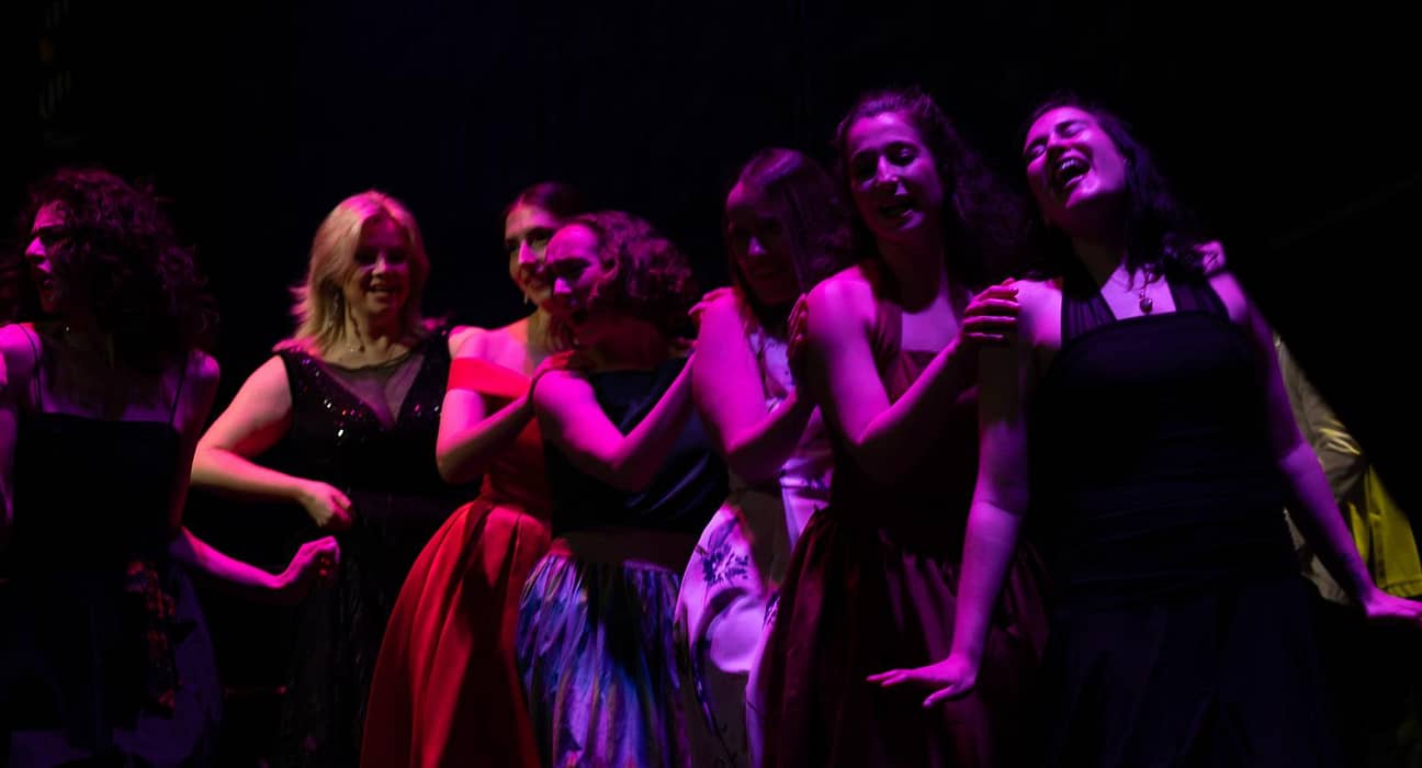 Golde-Danit, nepoata medicului personal al premierului Netanyahu, pe scena Teatrului Evreiesc din București