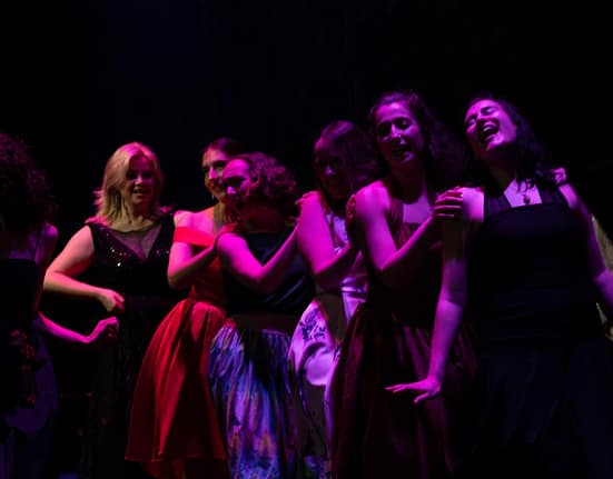 Golde-Danit, nepoata medicului personal al premierului Netanyahu, pe scena Teatrului Evreiesc din București