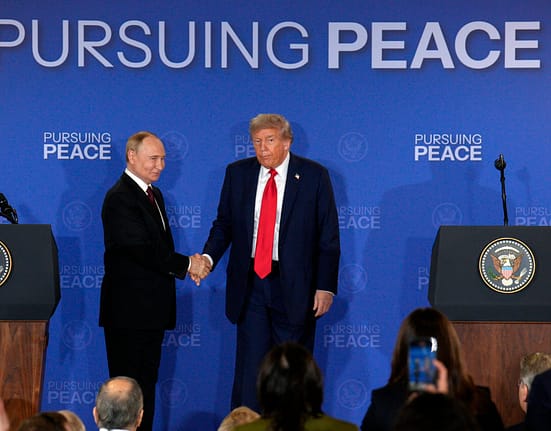 Cristian Tudor Popescu, despre planul lui Trump pentru Ucraina: „Cuvântul pace n-a mai avut un sens atât de hidos de la Acordul de la Munchen. Trocul sângeros de atunci se repetă acum”