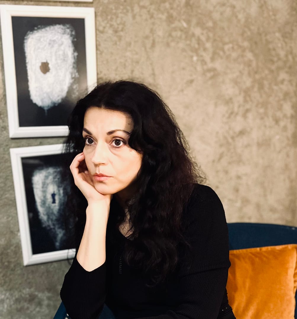 INTERVIU „Să nu ne ascundem de evidență. Paștele înseamnă întâlniri cu familia și cozonac”