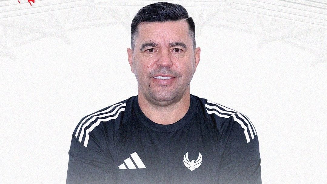 Cosmin Contra, prezentat la noua echipă! La ultimul club a rezistat trei săptămâni