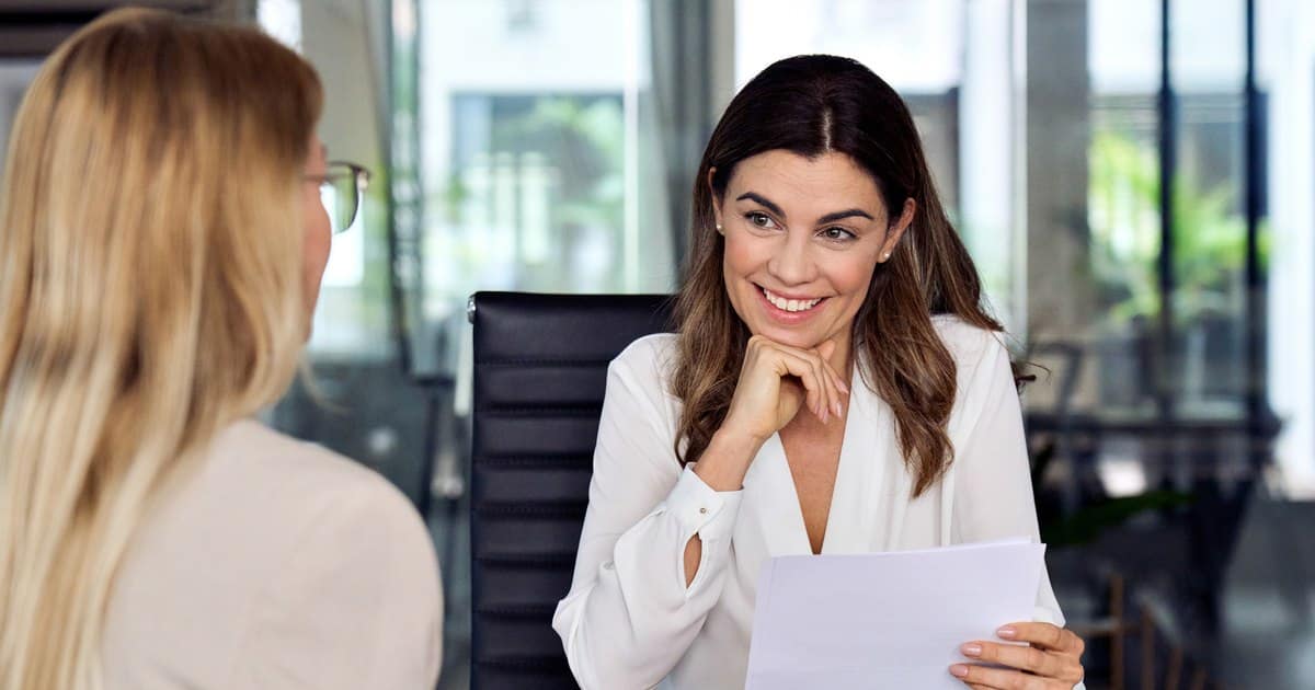 „Nu mai muncim de frică”. Generația Z rescrie regulile jocului și nu mai acceptă locuri de muncă abuzive