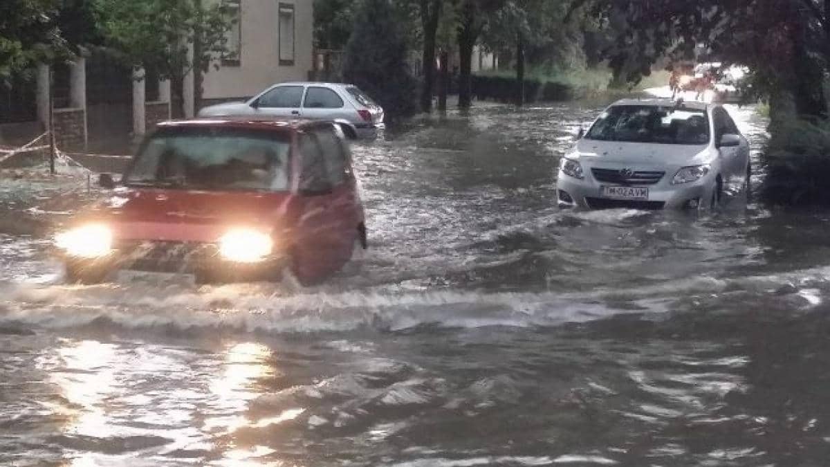 Apa Nova, despre ploaia din Capitală: Eveniment care se întâmplă o dată la 100 de ani