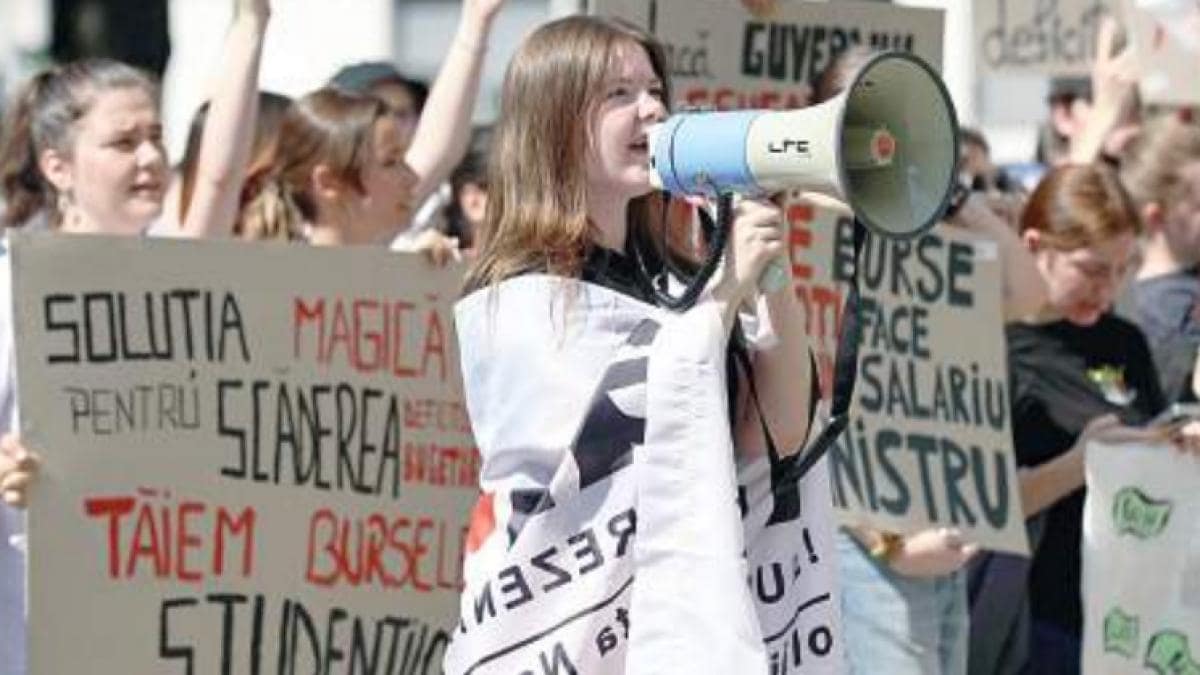 Anul universitar a început cu proteste în nouă centre universitare