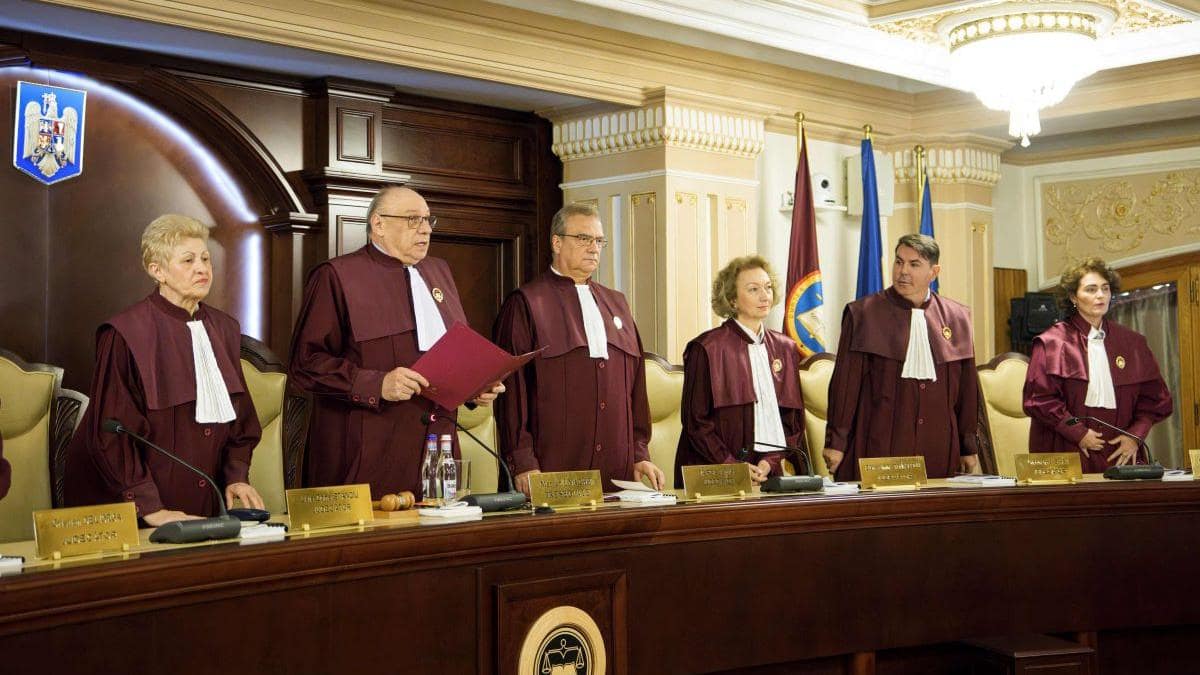 Primul anunț oficial al CCR: Legea pensiilor de serviciu, neconstituțională din cauza lipsei avizului CSM