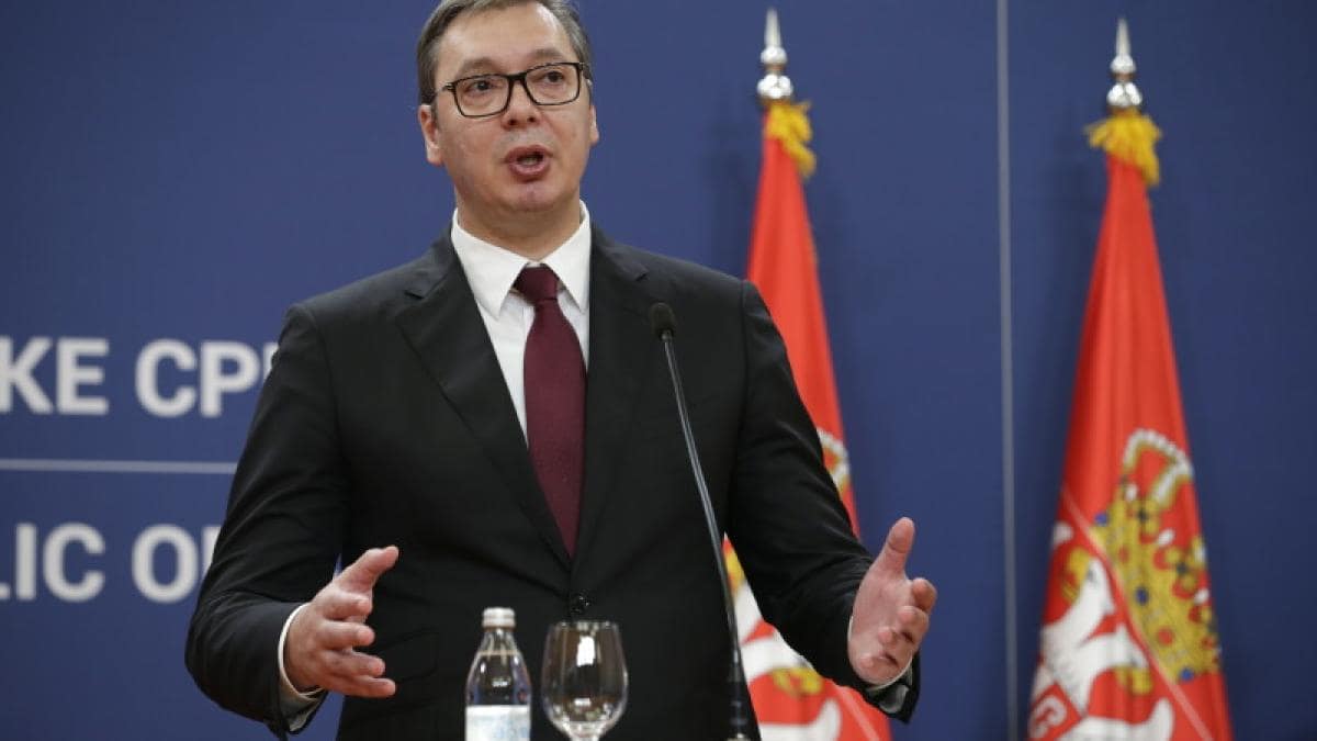 „Am primit un mesaj de la Moscova”. Vucic, înregistrat la Bruxelles când șoptea pe ascuns
