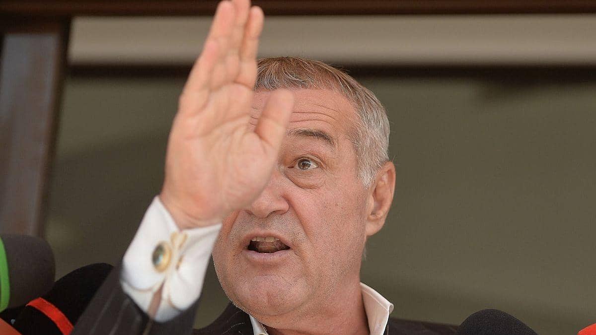 Becali: 100% intră Simion în turul 2 și vreau să intre cu Nicușor ca să îl bată