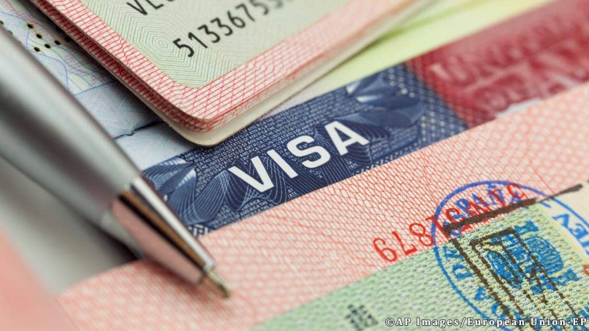 Precizări ale Ambasadei SUA pentru solicitanții de viză temporară