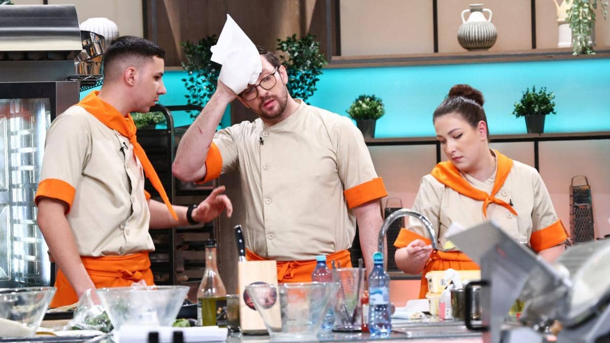 Chefi la cuțite, lider de audiență cu ediția de ieri. Diseară: al zecelea battle aduce o epopee culinară cu meniu grecesc și o lovitură amețitoare de amuletă