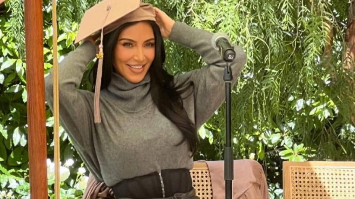 La 44 de ani, Kim Kardashian a absolvit Dreptul