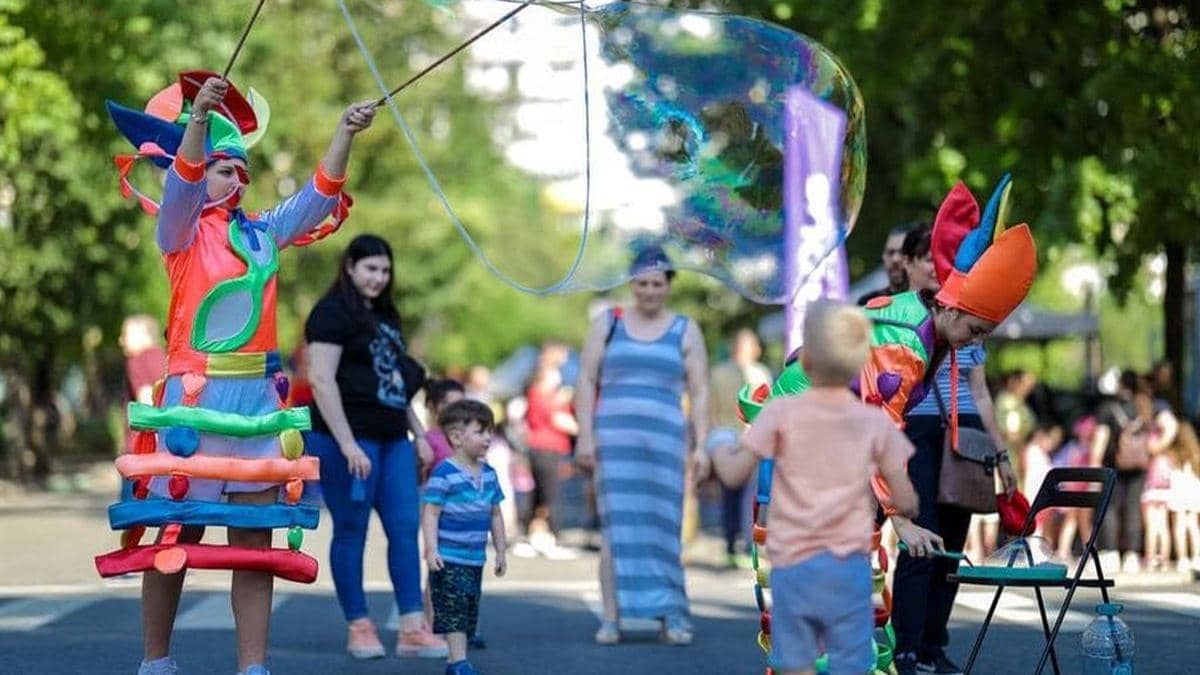 Ateliere și spectacole pentru copii, de Ziua lor: „Străzi Deschise