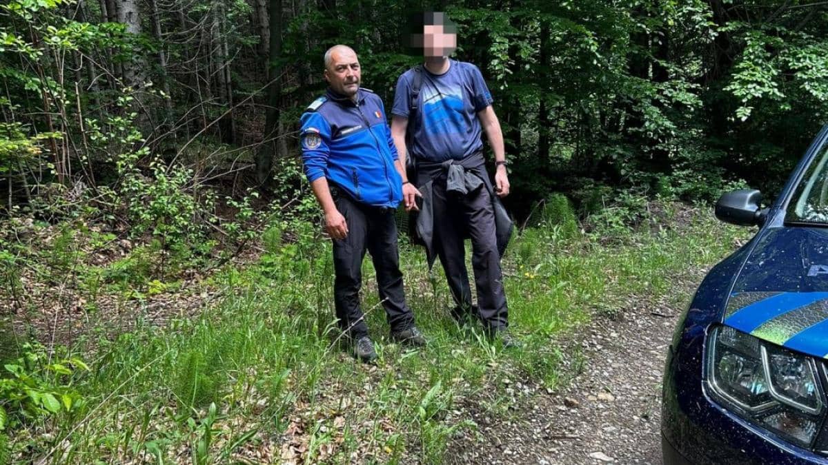 Turist asistat de jandarmi după întâlnirea cu un urs la Soveja