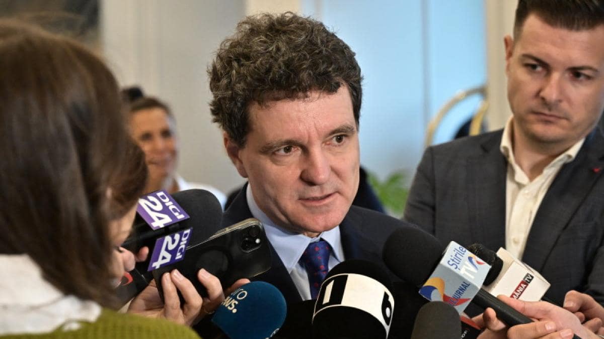 Nicușor Dan, reacție în dosarele Vama Albița și Horațiu Potra. Bogdan Chirieac: Oricât pare de amuzant, e adevărat