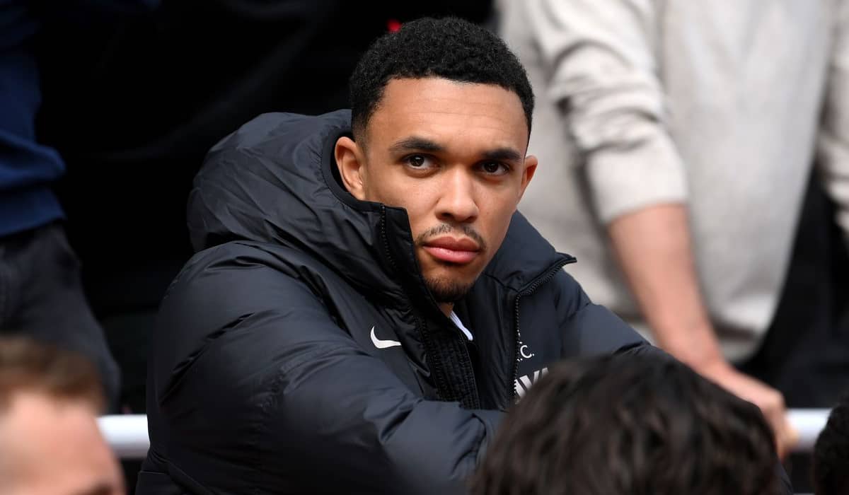 Alexander-Arnold e cerut mai devreme de Real Madrid » Condiția pusă de Liverpool