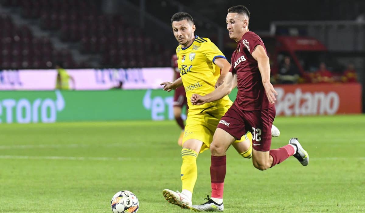 Două prelungiri în aceeași zi la echipa din Superliga: unul dintre fotbaliști era dorit de Petrolul
