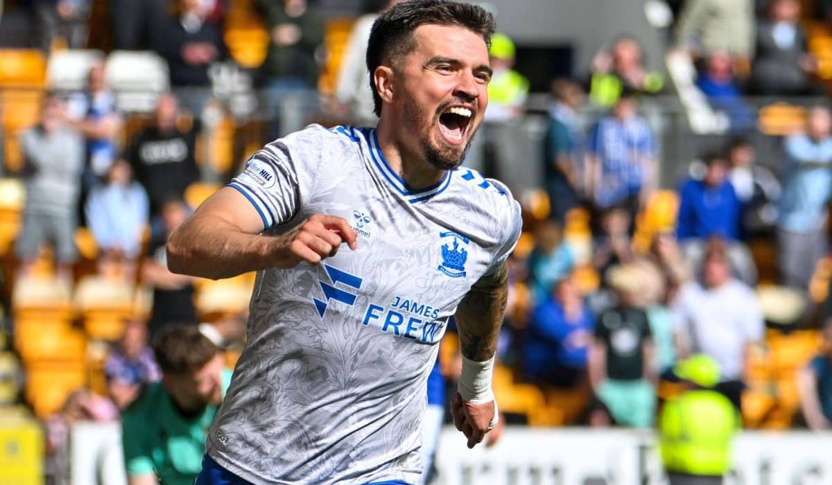 Detaliul care a ajutat-o pe Dinamo să-l transfere pe Danny Armstrong