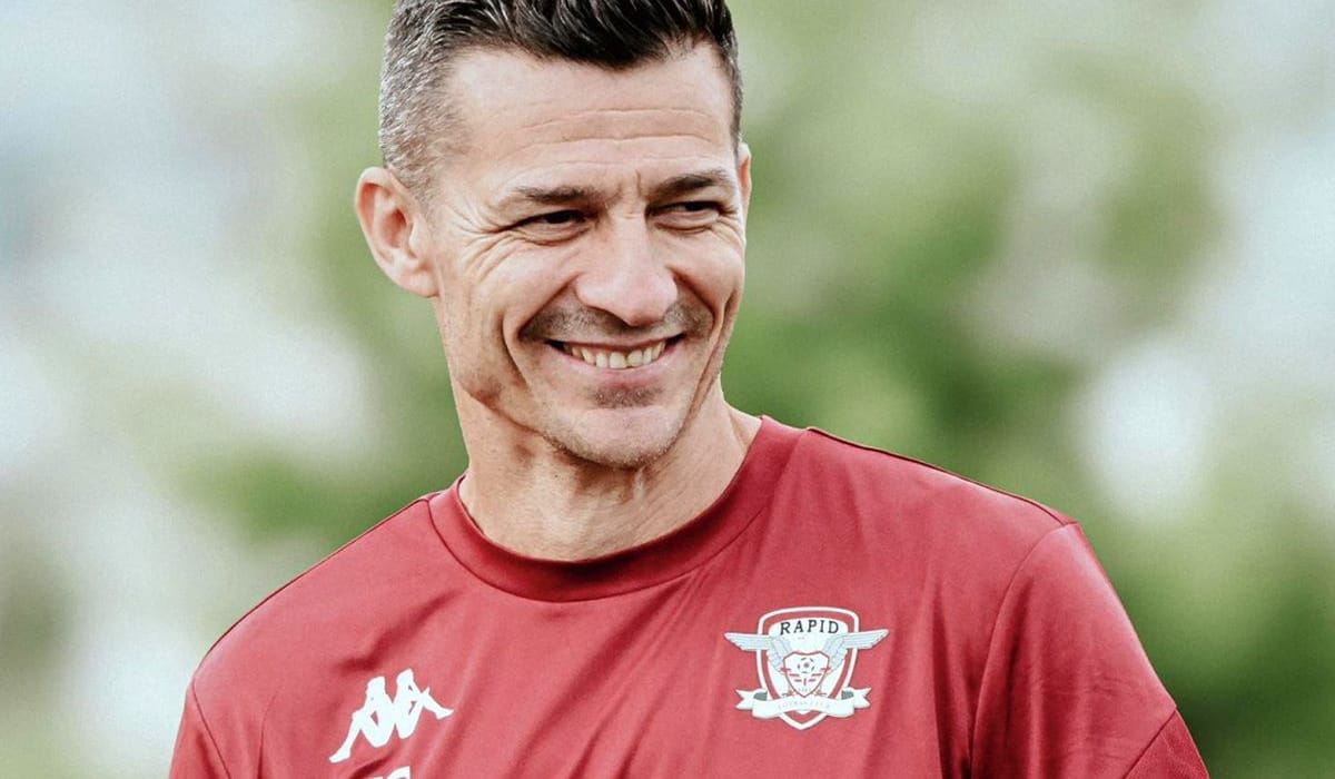 Constantin Gâlcă a reacționat, după ce i-a scos din sărite pe fanii Rapidului: „Am făcut aluzie la mine, la culoarea mea”