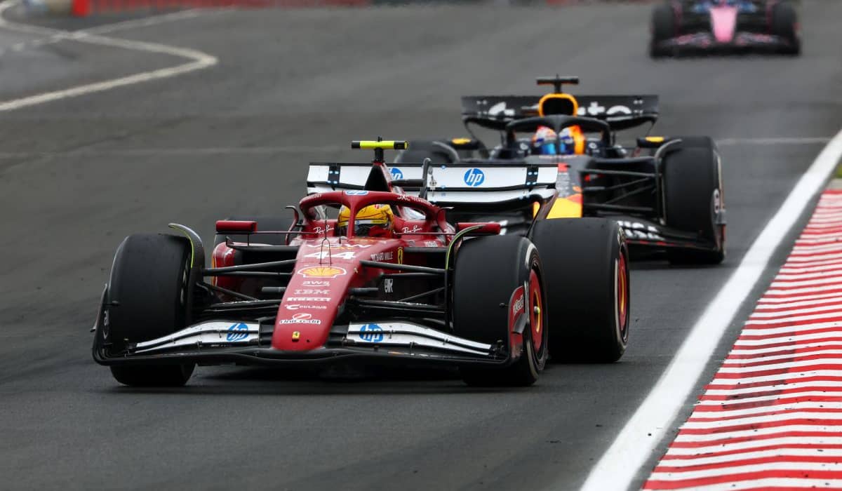 Max Verstappen și Lewis Hamilton au explicat incidentul de la Hungaroring: „S-a speriat și a ieșit de pe pistă”