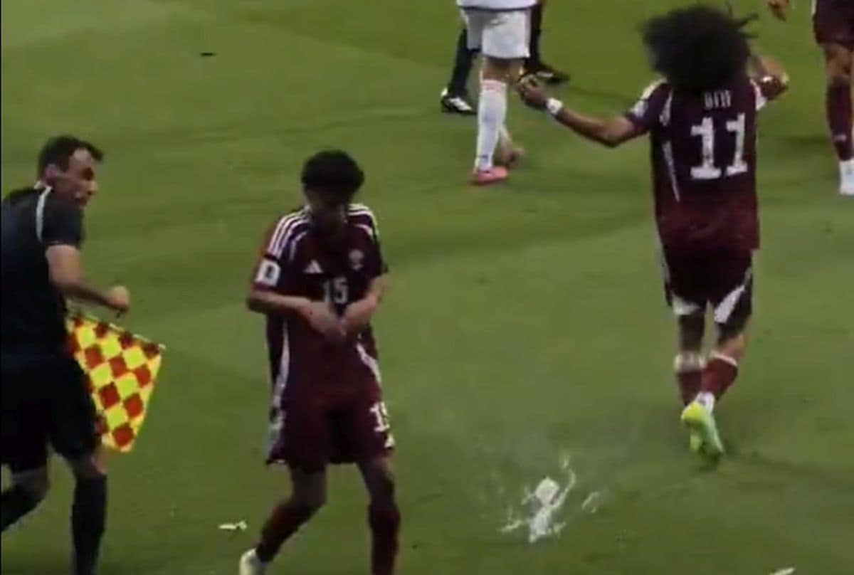 S-a calificat la Mondial după ce l-a învins pe Cosmin Olăroiu și a dezvăluit ce truc neobșinuit a folosit la jocul decisiv: „Le-am cerut asta fanilor”