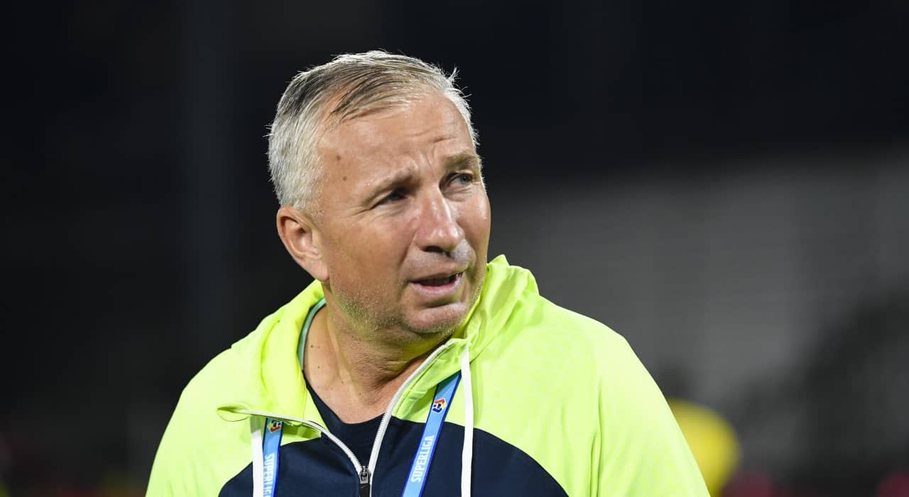 Cum și-a numit Dan Petrescu jucătorii la conferința de presă: ”Asta e opinia mea”