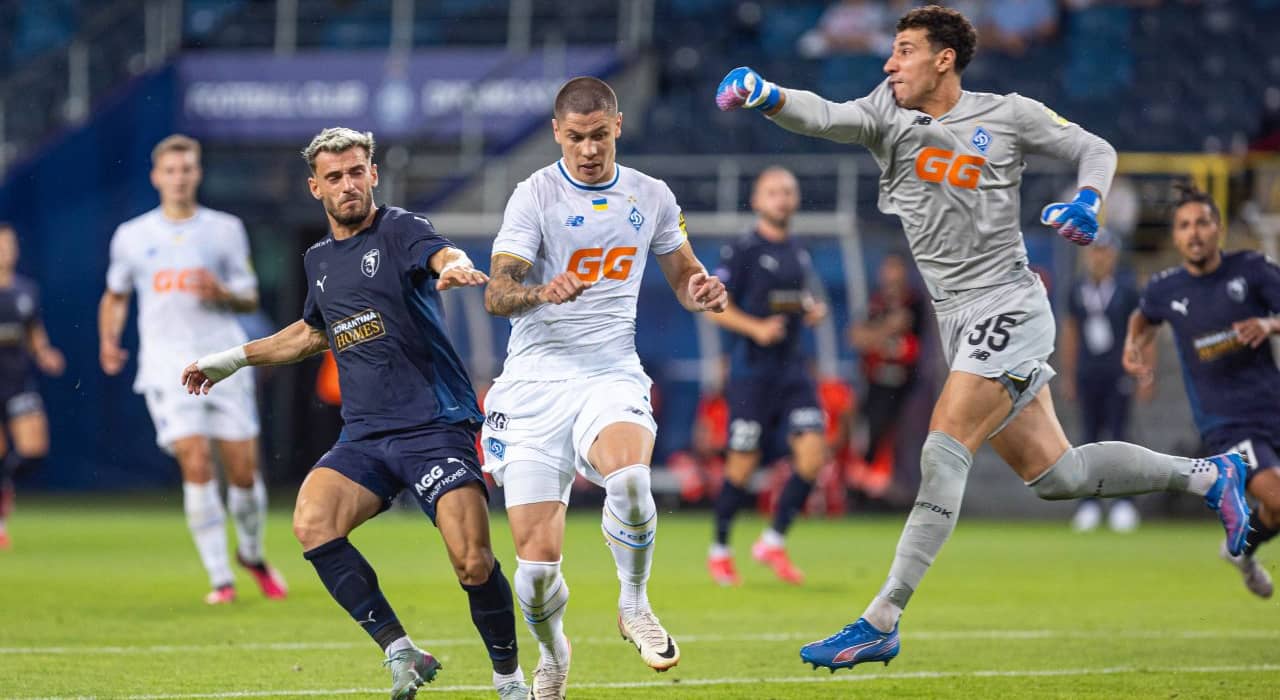 Singurul român rămas în Champions League, victorie mare în turul 3 preliminar! Este cu un pas în play-off