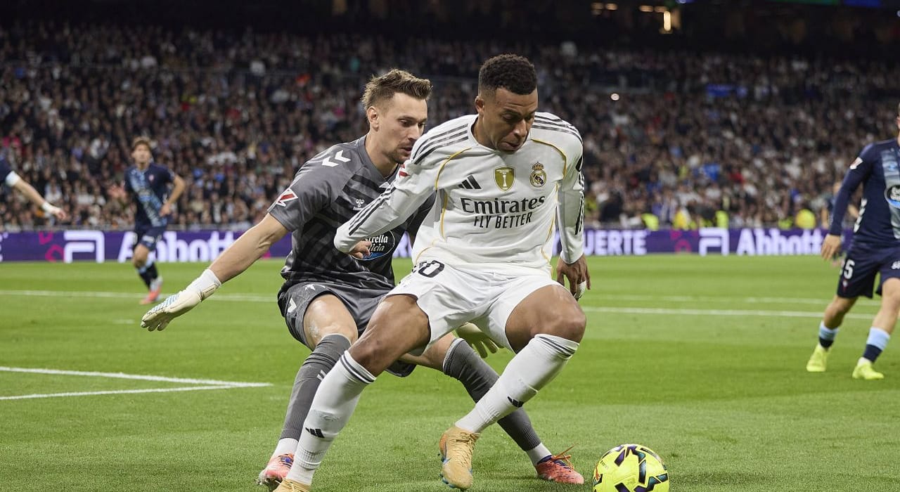 Ionuț Andrei Radu față în față cu Mbappe și Vinicius! Românul, omul meciului în ȘOCUL Real Madrid