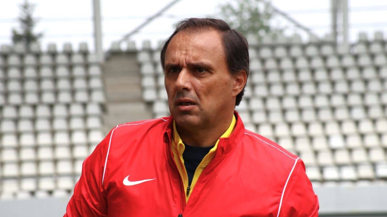 Basarab Panduru lansează o ipoteză după eșecul lui FCSB cu Shkendija: ”Nu legi două pase, de ce? Hai să ne gândim”