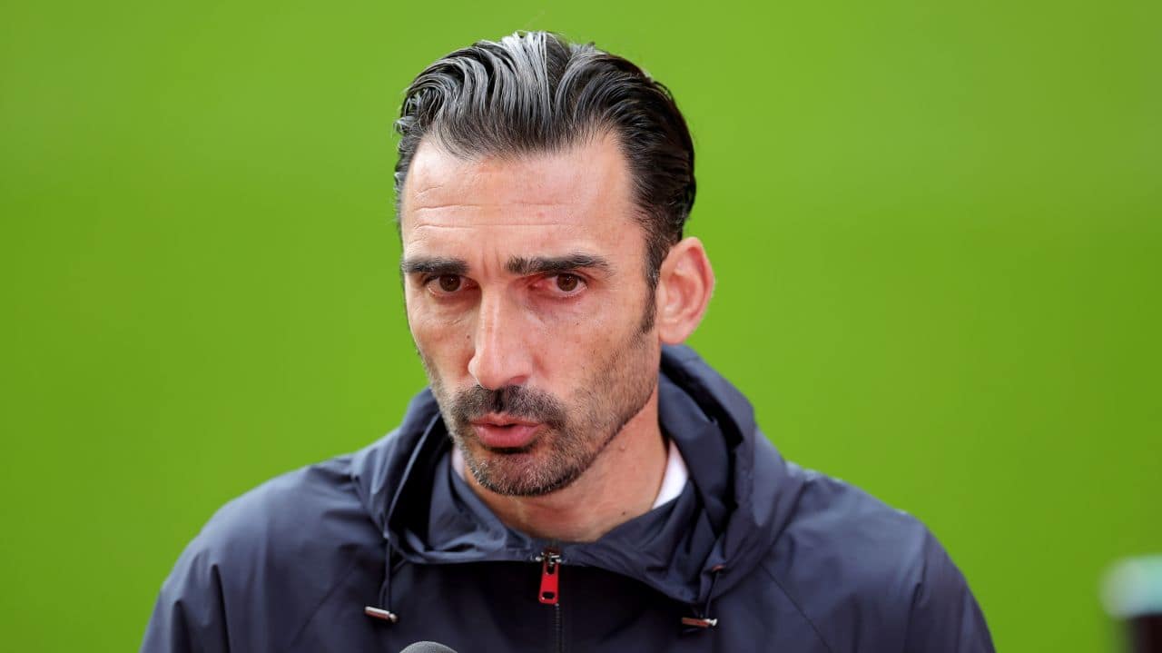 Elias Charalambous vine cu explicațiile: primul gol primit + ‘bodyguard’ pentru Vali Crețu