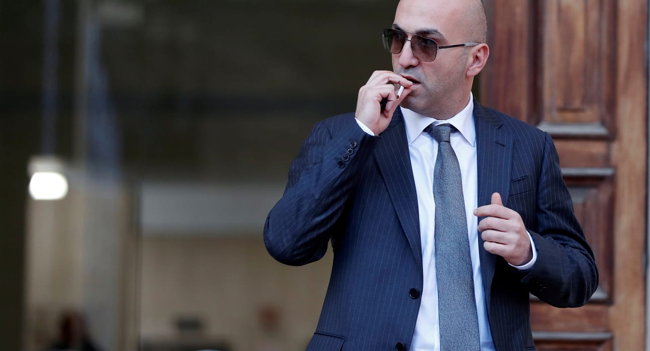 Situație șocantă în Malta, unde moștenitorul unui imperiu, acuzat că a ucis o jurnalistă cu o mașină capcană, a fost eliberat