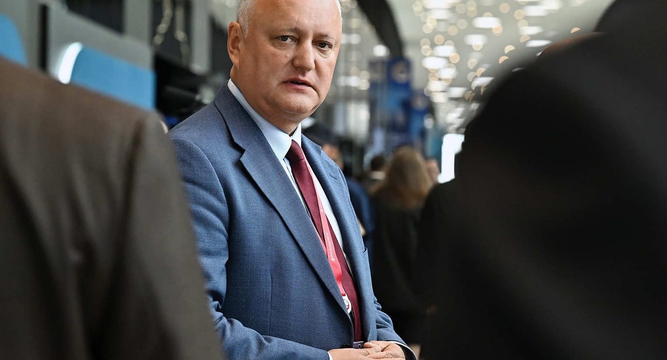 Fratele fostului președinte moldovean Igor Dodon, reținut pe aeroportul din Chișinău