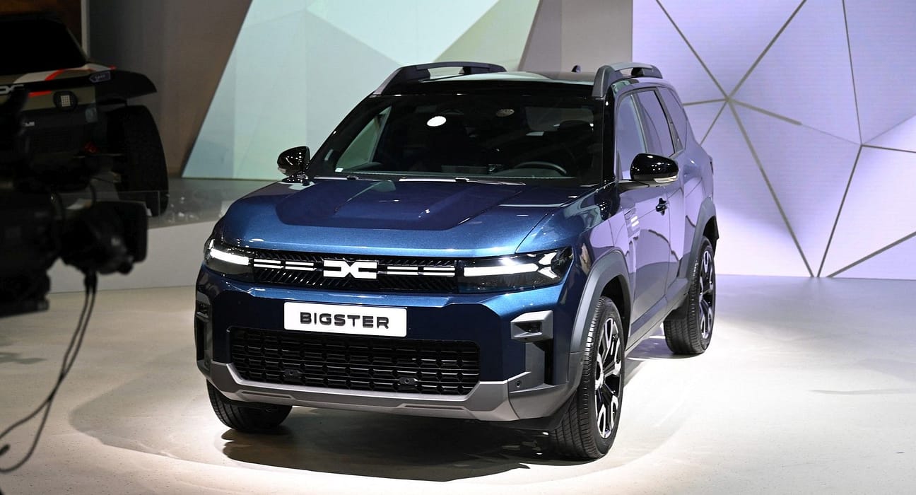 Motorul hibrid de pe Dacia Bigster ajunge pe două modele Renault, dar cu o modificare. Prețurile în România sunt mai mici decât la Dacia