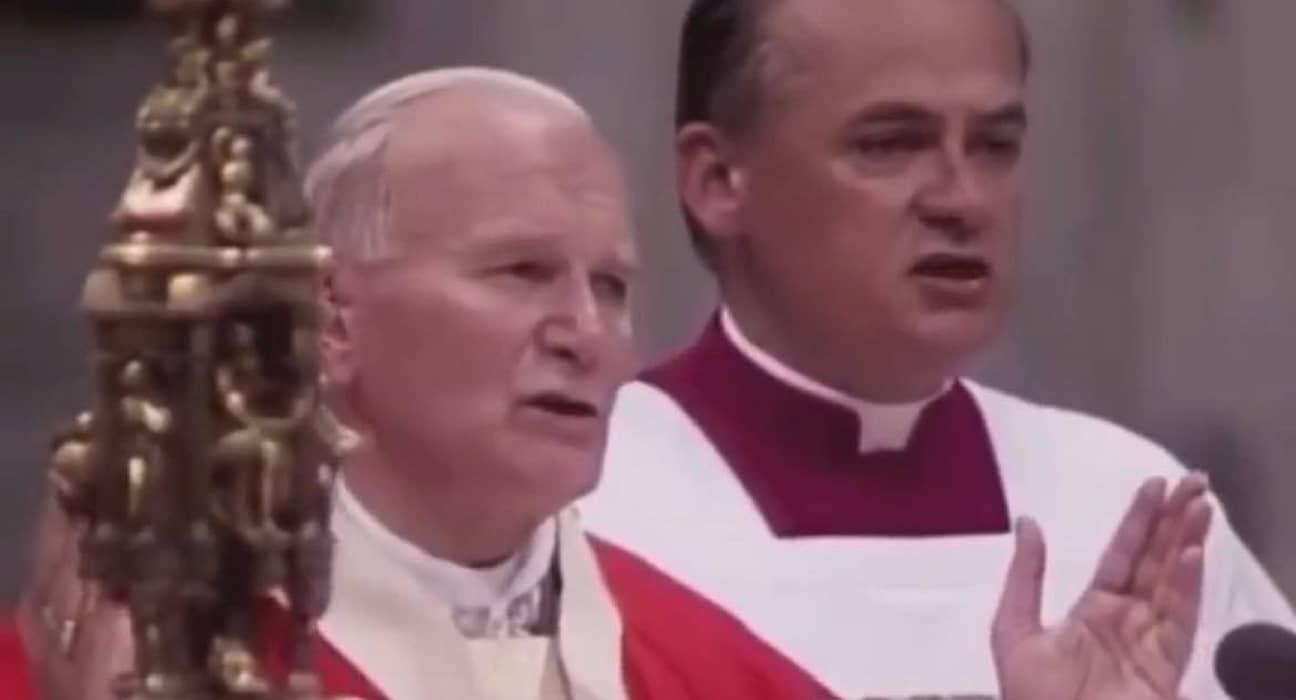 Încercarea de asasinare a Papei Ioan Paul al II-lea. Cum a reacționat Suveranul Pontif față de atacator