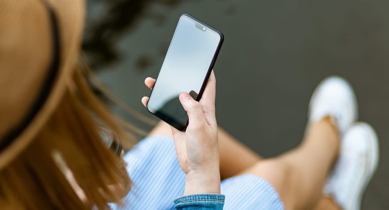 Atenţie la ofertele „prea bune ca să fie adevărate”! O nouă fraudă online folosește numele unui brand pentru a-ți goli contul bancar