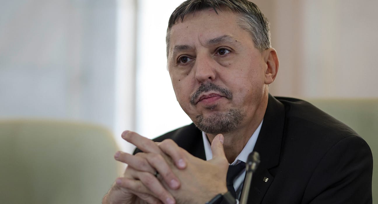 „Titular, dar nu până la pensie”. Cum vrea Daniel David să reformeze angajarea profesorilor