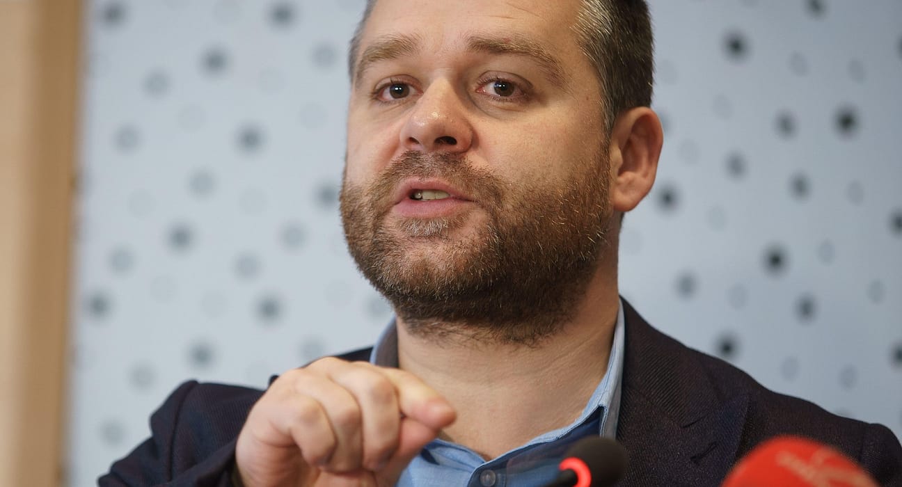 Cum va arăta noul guvern și cât de mare e riscul să crească taxele? Prim-vicepreşedintele liberal Ciprian Ciucu vine la HotSpot Live, de la 11.00