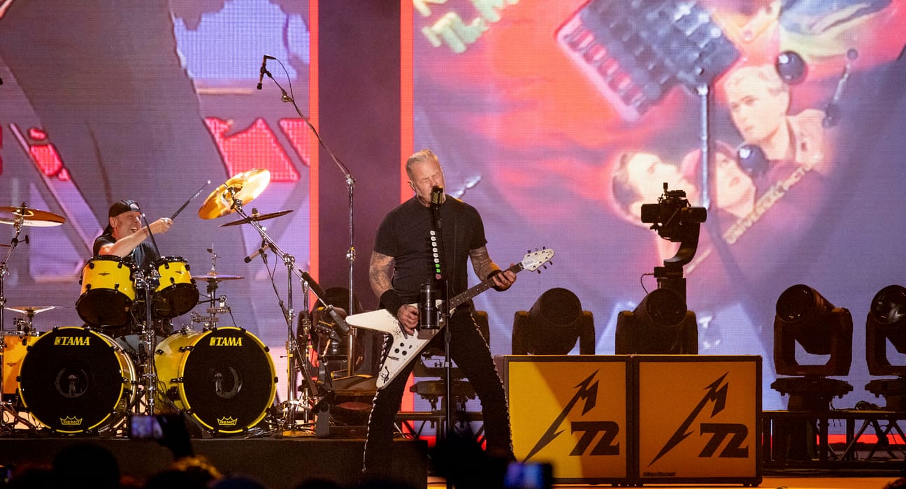 ANPC verifică dacă biletele la concertul Metallica s-au vândut legal / Cât au costat biletele