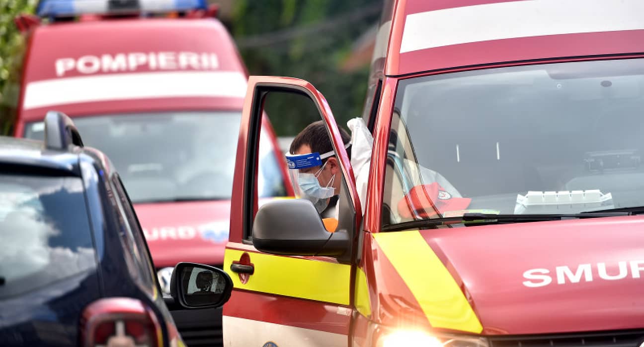 Incendiu puternic în București, pe Preciziei/ Încă zece autospeciale mobilizate la fața locului