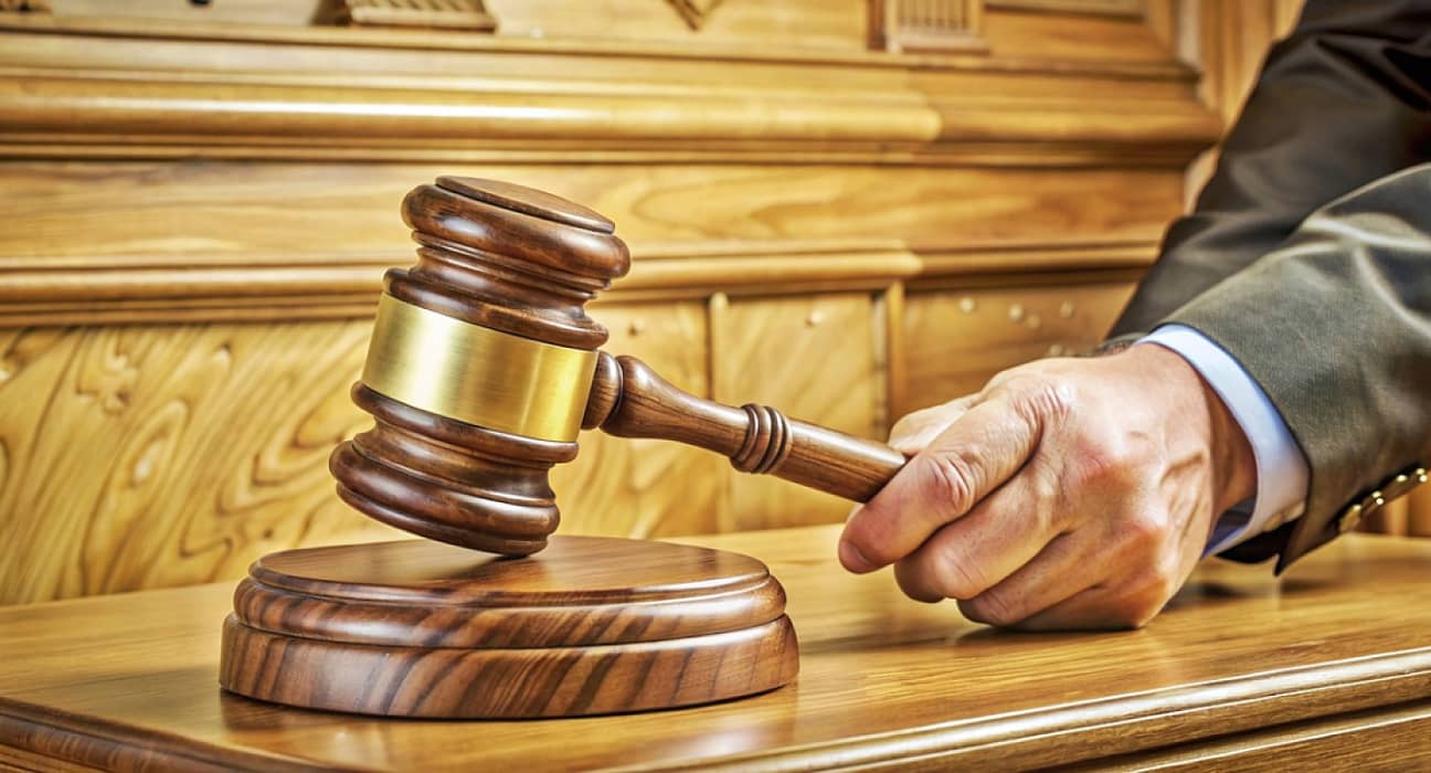 „Parașuta de aur” care distruge justiția. Jurnalista Monica Cercelescu arată cum au ajuns magistrații la „amenințări cu pensionarea în masă”