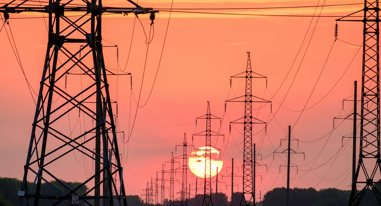 ANRE, decizie privind dubla taxare pentru energia electrică stocată și reintrodusă în rețea
