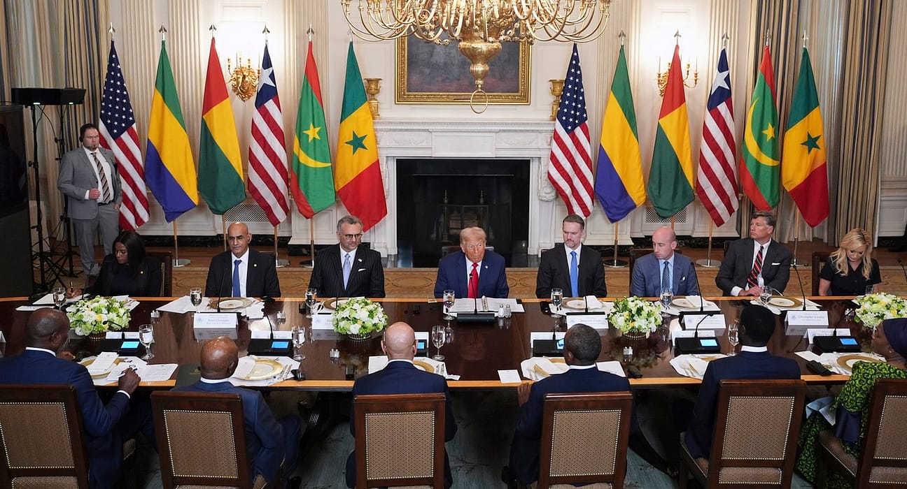 VIDEO Gafă la Casa Albă. Trump l-a întrebat pe președintele Liberiei unde a învățat engleza, limba oficială a țării sale