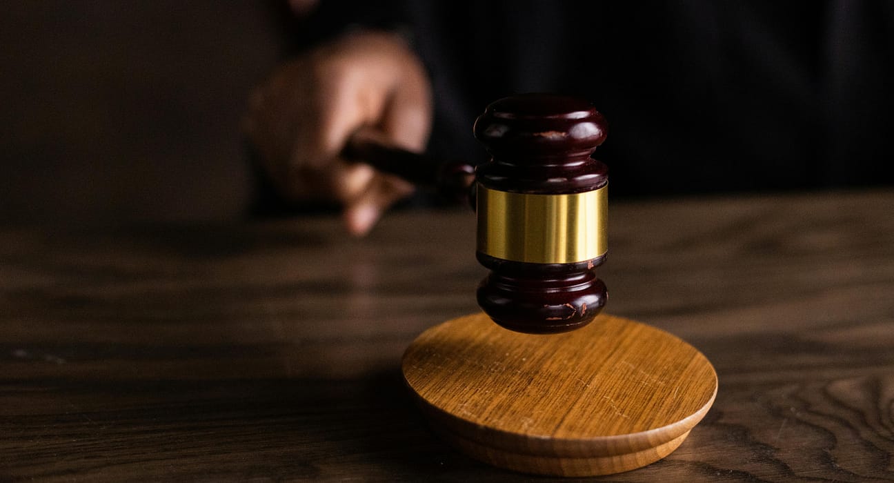Procurorul general al Spaniei va fi judecat pentru scurgeri intenţionate de informaţii confidenţiale către presă